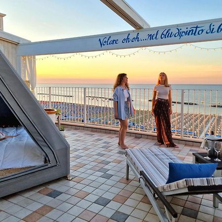 Luxor Beach Boutique Hotel Cattolica Buitenkant foto