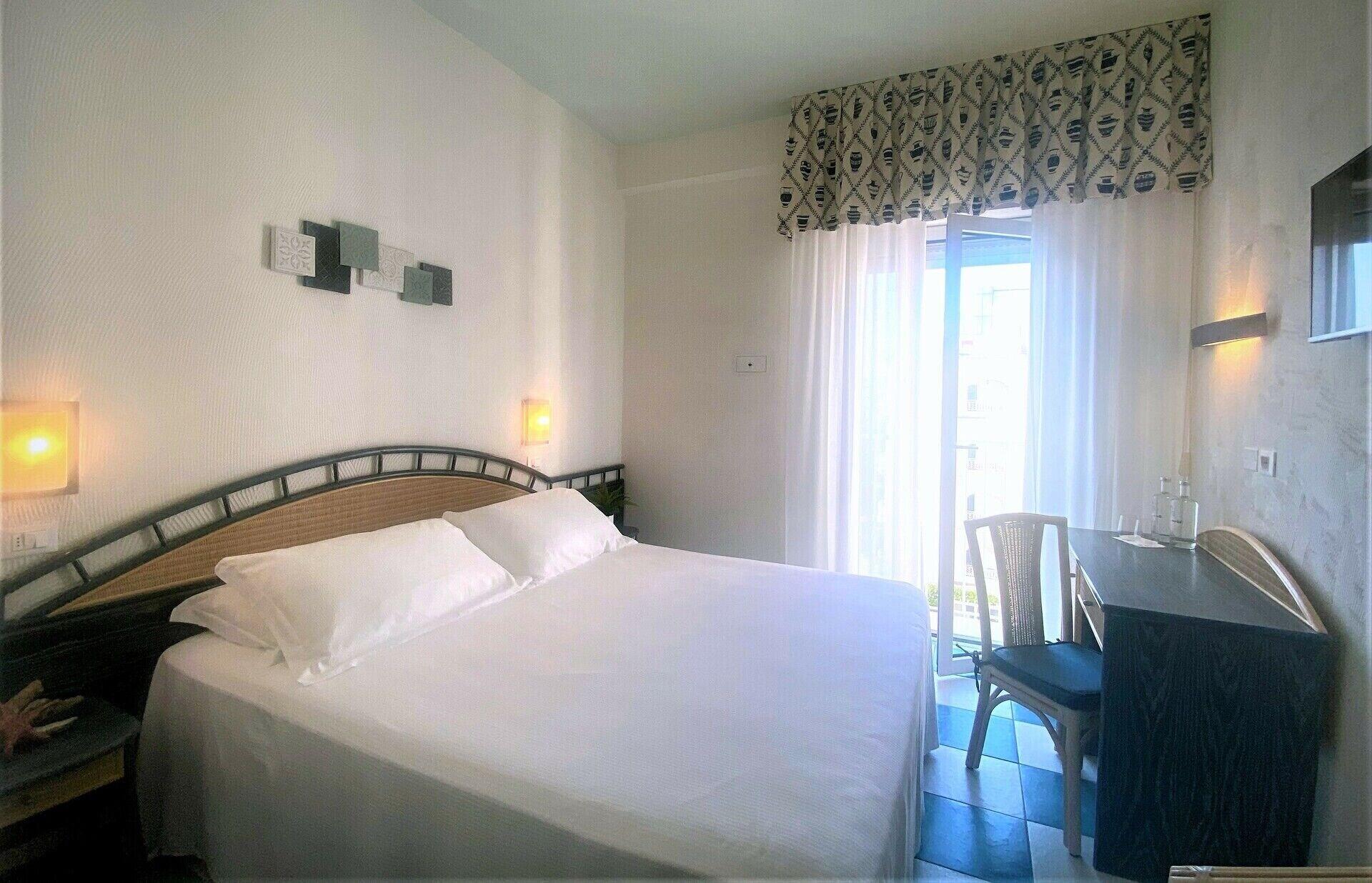 Luxor Beach Boutique Hotel Cattolica Buitenkant foto