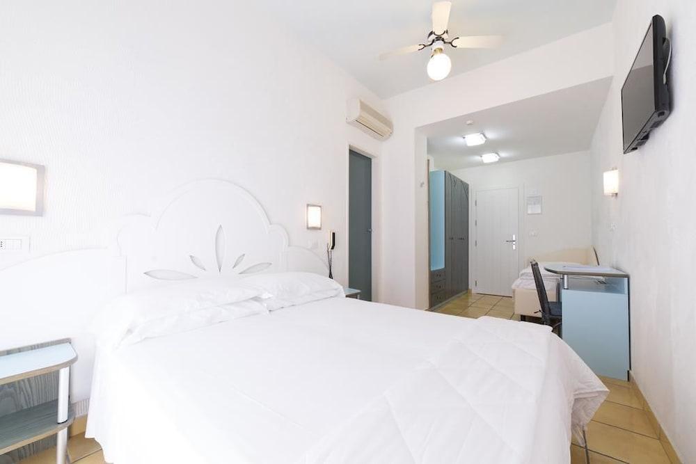 Luxor Beach Boutique Hotel Cattolica Buitenkant foto