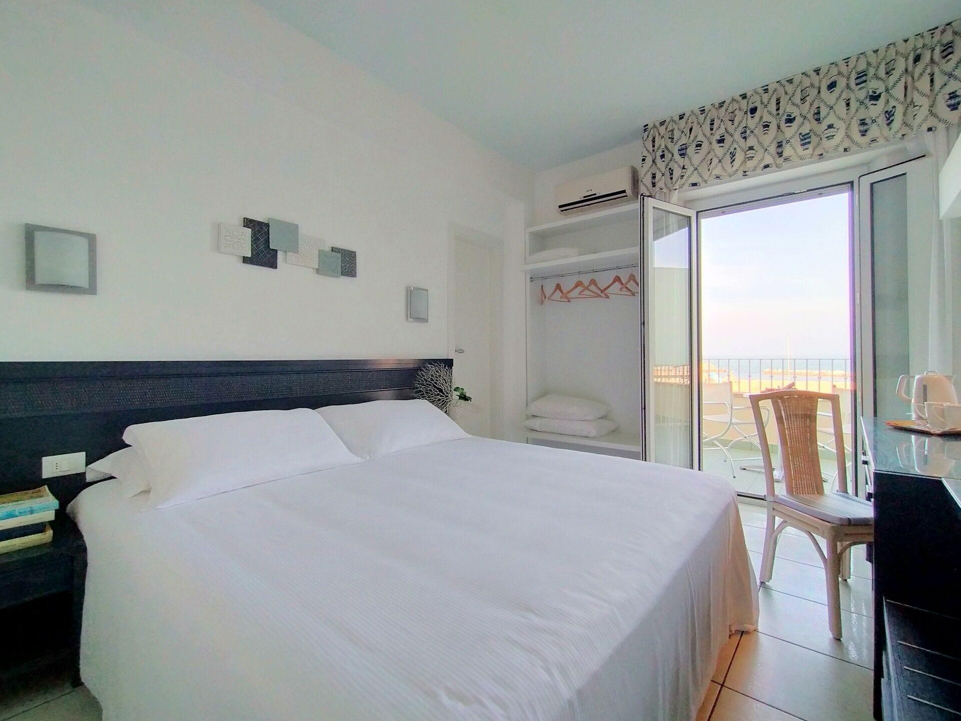Luxor Beach Boutique Hotel Cattolica Buitenkant foto