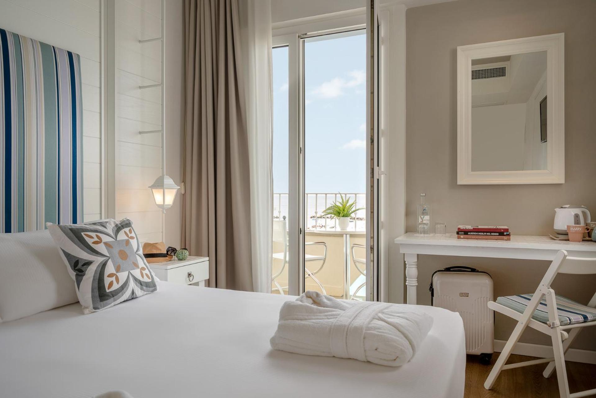 Luxor Beach Boutique Hotel Cattolica Buitenkant foto