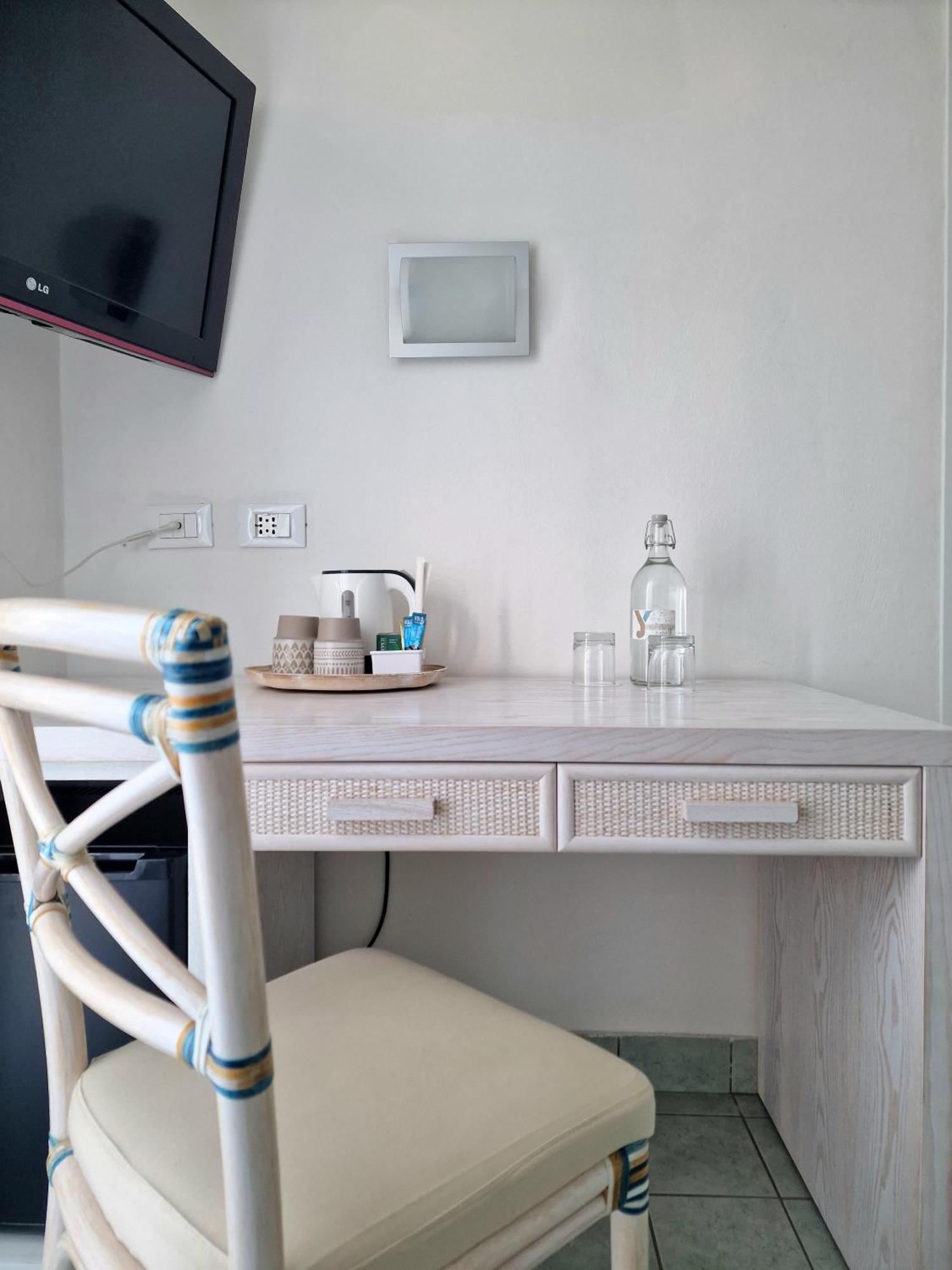 Luxor Beach Boutique Hotel Cattolica Buitenkant foto