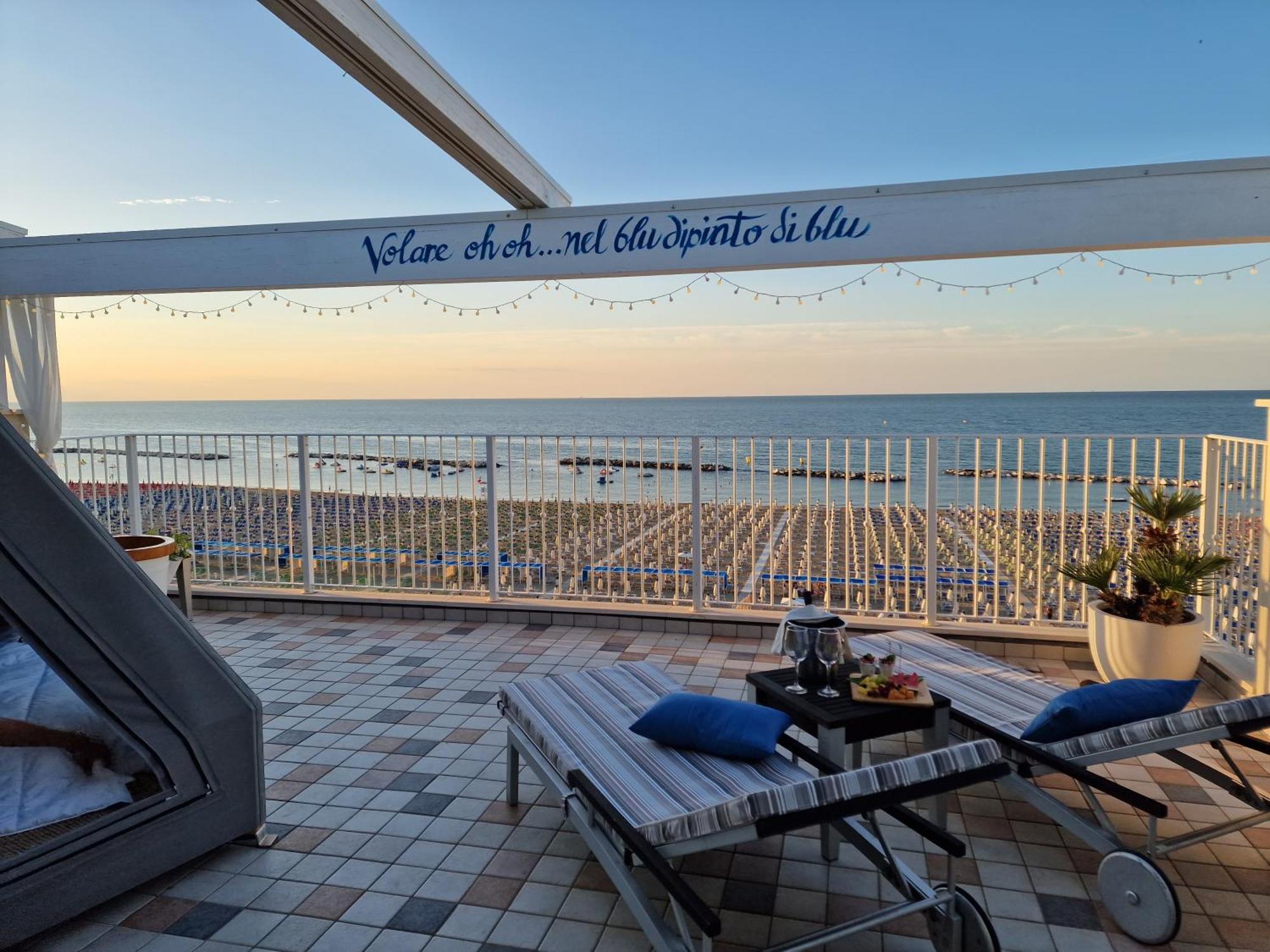 Luxor Beach Boutique Hotel Cattolica Buitenkant foto