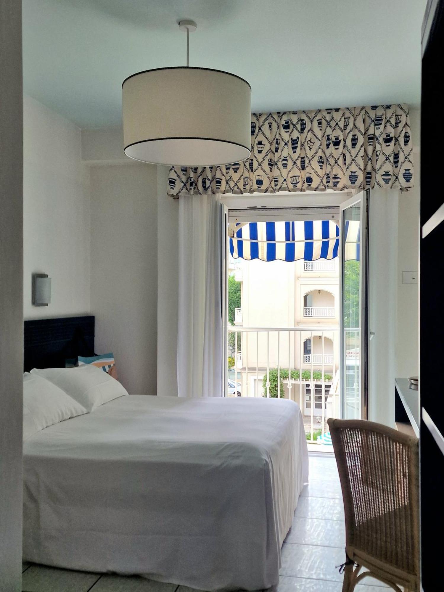 Luxor Beach Boutique Hotel Cattolica Buitenkant foto